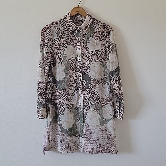 Chico's Flora Leopard Print Poised Blooms Sheer Button Down Tunic Size Small - Picture 1 of 7